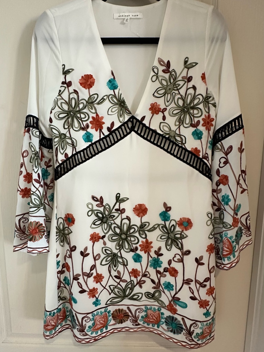 Endless Rose White V-Neck Embroidered Floral Tunic